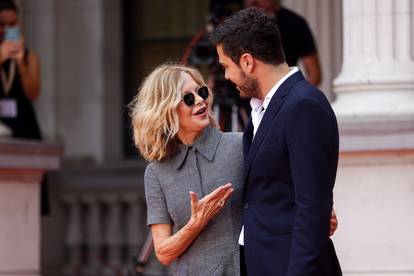 FOTO Meg Ryan prošetala se crvenim tepihom Sarajevo film festivala i pozdravila je fanove