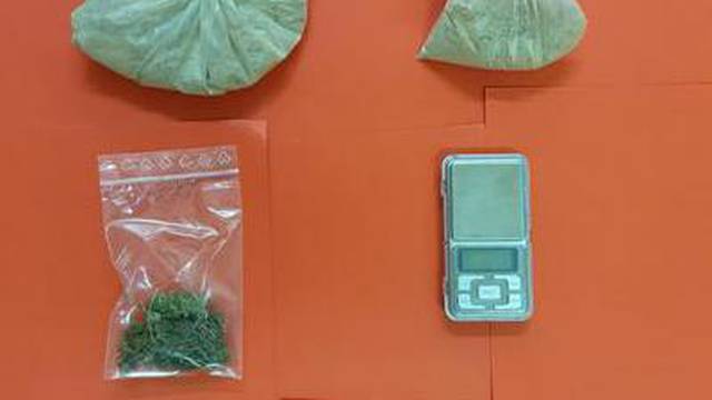 Pritvorili su zadarsku dilericu: Pronašli su 330 grama heroina