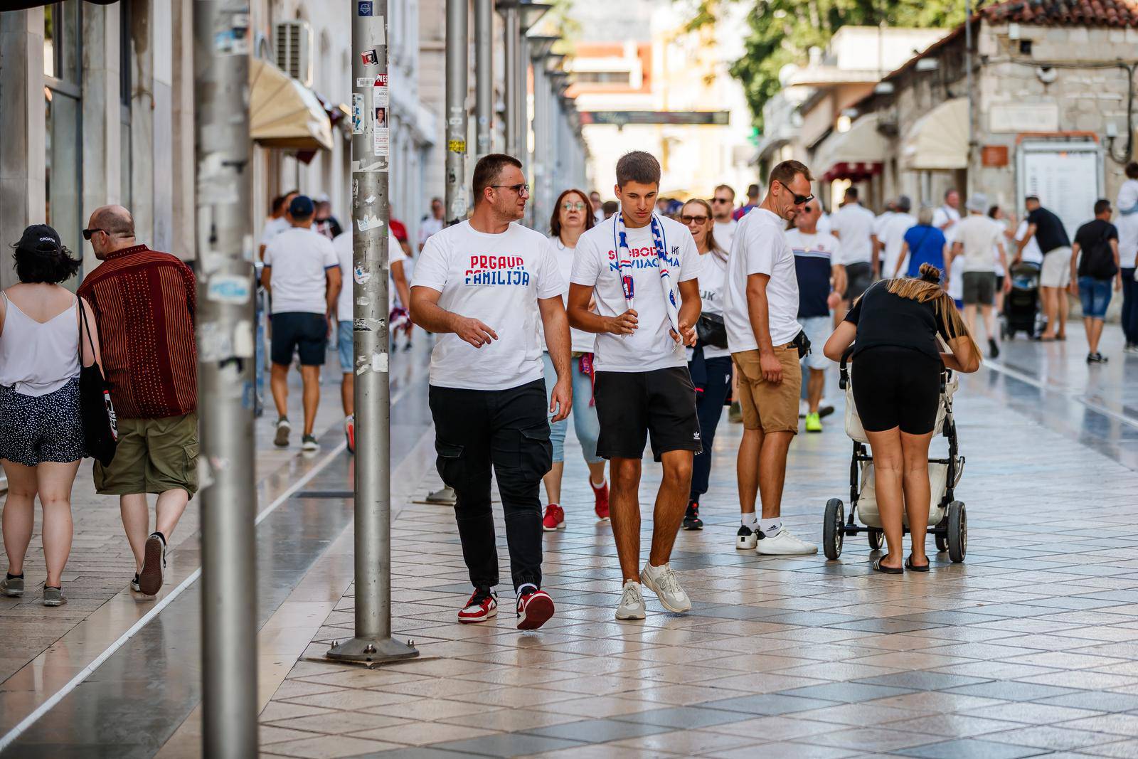 Split: Navijači u centru grada uoči derbija između Hajduka i Dinama