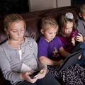 Djeca puno lošije spavaju zbog večernjeg igranja na mobitelu