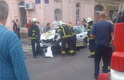 Sudarila se tri automobila, ozlijeđeno troje ljudi u Osijeku