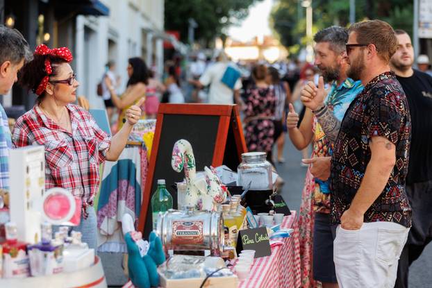 Manifestacija RetroOpatija