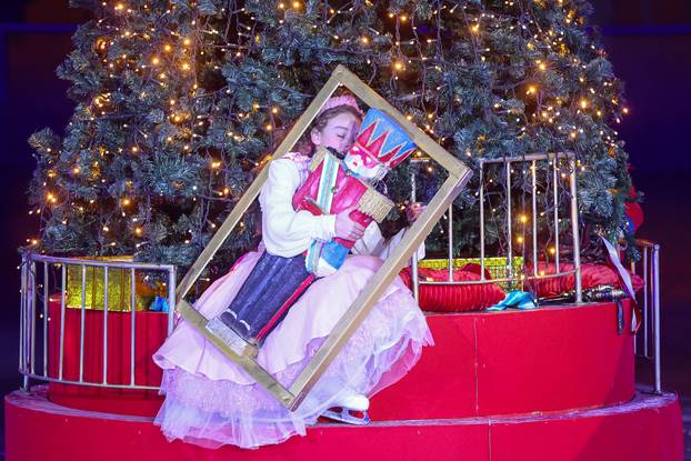 Ledeni park na Trgu kralja Tomislava otvoren uz predstavu Orašar