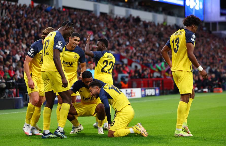 UEFA Champions League - PSV Eindhoven v Union Saint-Gilloise