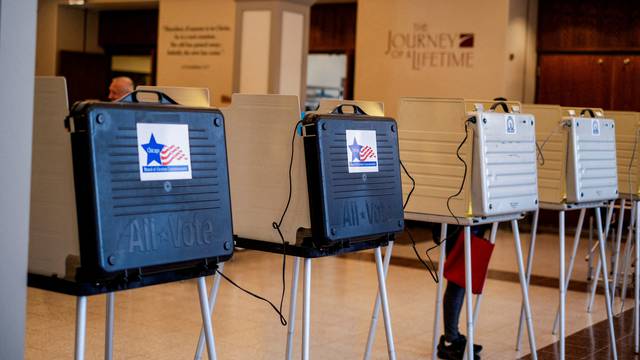 FILE PHOTO: Democratic and Republican parties hold primary elections in Chicago