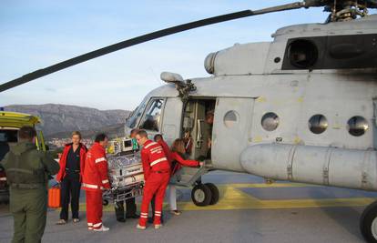 Helikopterom HRZ-a hitno su prevezli bebu iz Dubrovnika 