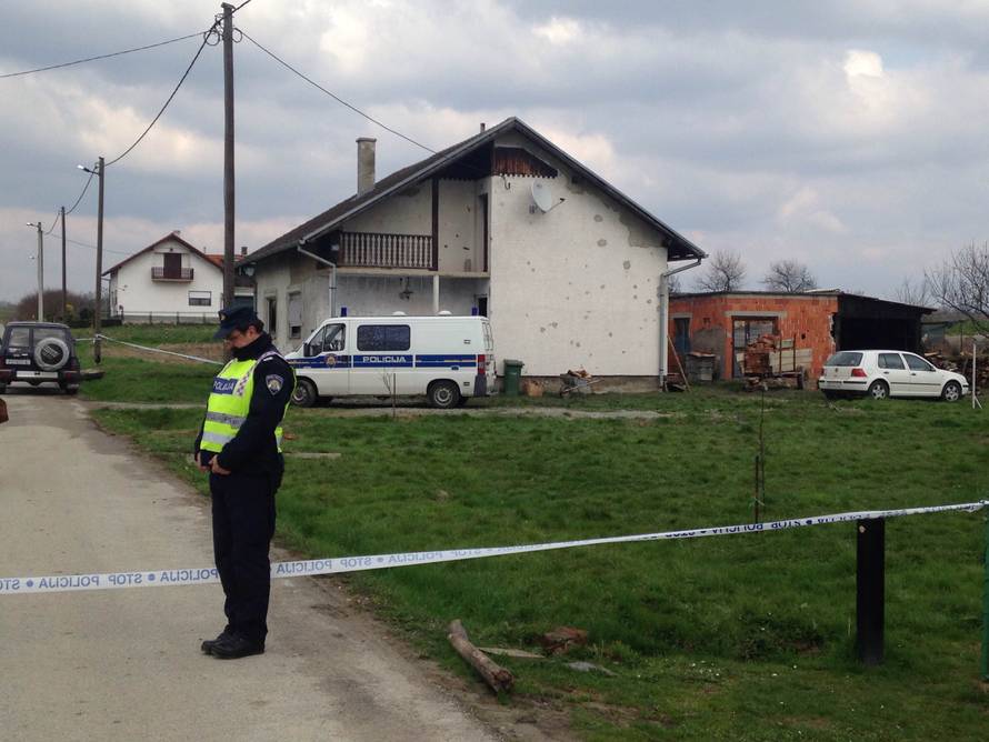 Tragedija: U požaru obiteljske kuće poginuli su majka i djeca