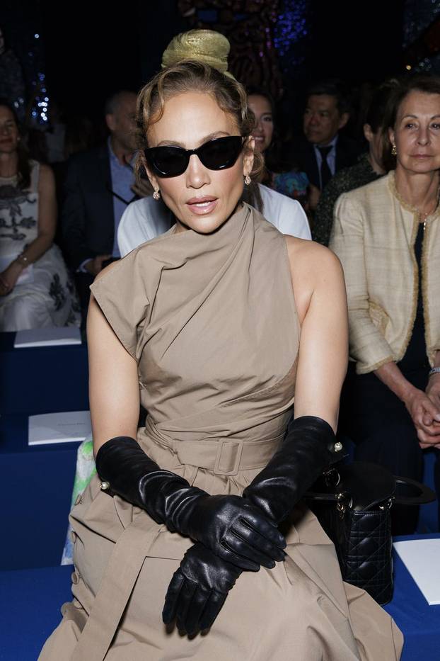Jennifer Lopez attends CHRISTIAN DIOR Haute Couture Fall/Winter 2024-2025 Runway during Paris Haute Couture Fashion Week on June 2024 - Paris, France 24/06/2024