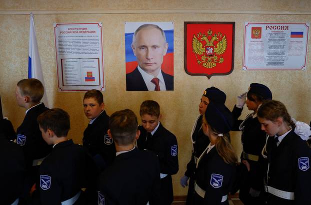 Students mark Knowledge Day at cadet school amid Russia-Ukraine conflict in Donetsk