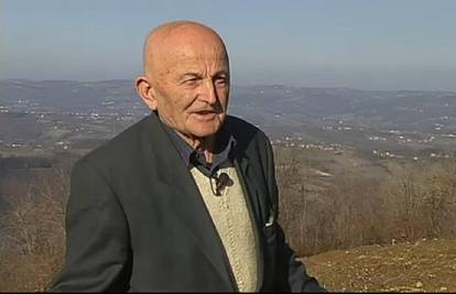 Cijelom selu vadi zube: Dušan Savić (80) je samouki majstor