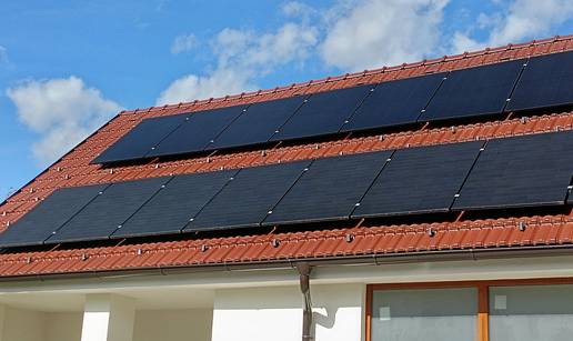 Solarna elektrana i dizalica topline: Pametna kombinacija za ni&zcaron;e ra&ccaron;une