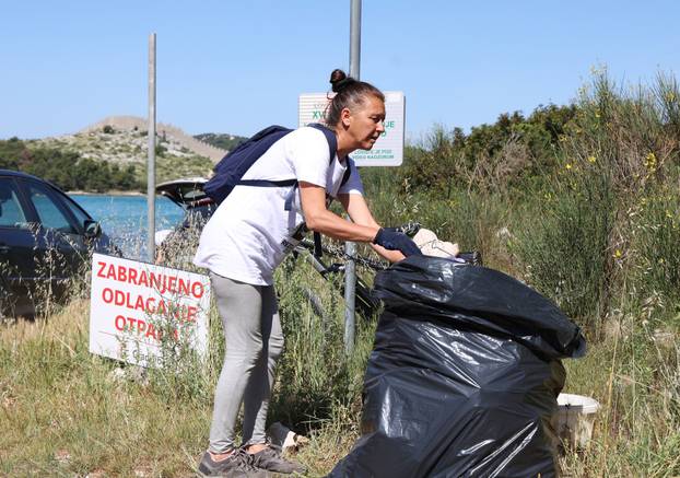 Grebaštica: Akcija ?iš?enja u sklopu projekta Rezolucija Zemlja 