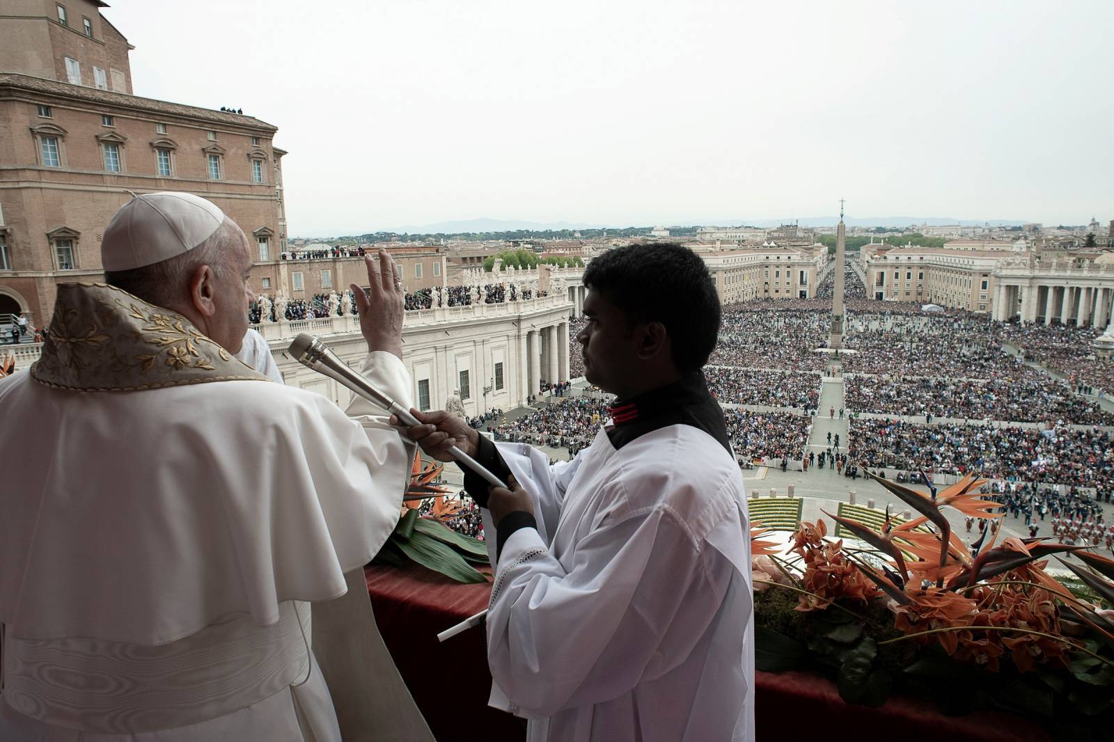 Pope Francis leads the Easter Mass at St. Peter's Square