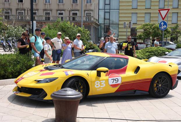 Šibenik: Turneja Ferrari Cavalcade 2026. s više od 120 Ferrarija na šibenskoj rivi
