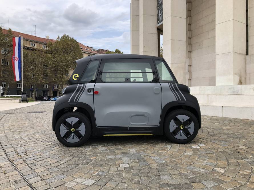 Otkrivamo sve o Opelu Rocksu: 'Auto' kojeg smiju voziti i djeca