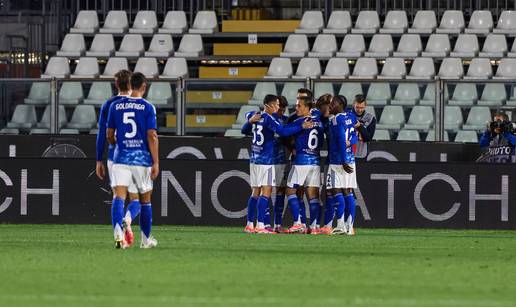 Baturina krenuo od prve minute i asistirao u pobjedi Coma...