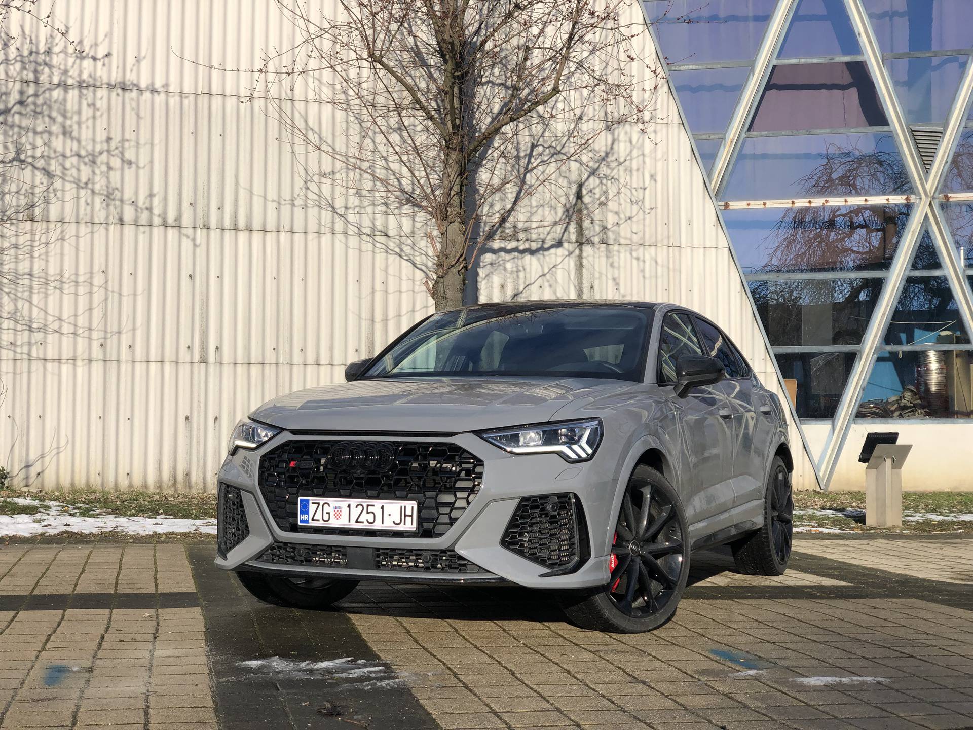 Audi RS Q3 Sportback na testu: Zvijer s pet cilindara i 400 KS