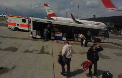 Hrvat proživio dramu u avionu: Aparat za kavu izazvao požar