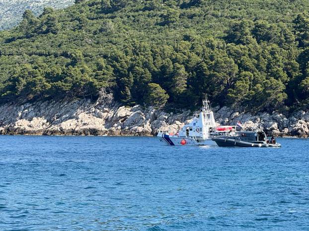 Dva dana traje velika potraga za roniocem kod Lokruma: nestao tijekom ture s turistima