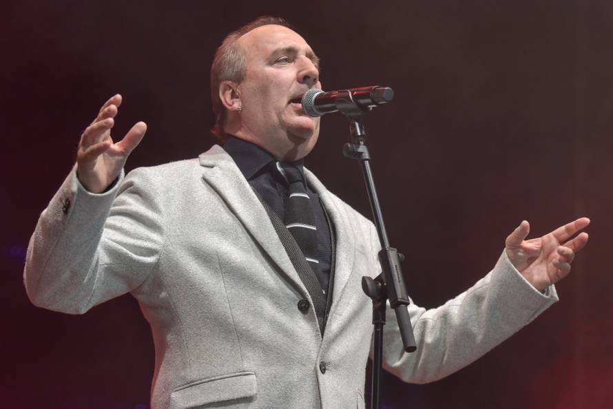 Zadar: Veliki koncert Mladena GrdoviÄa povodom 40 godina karijere