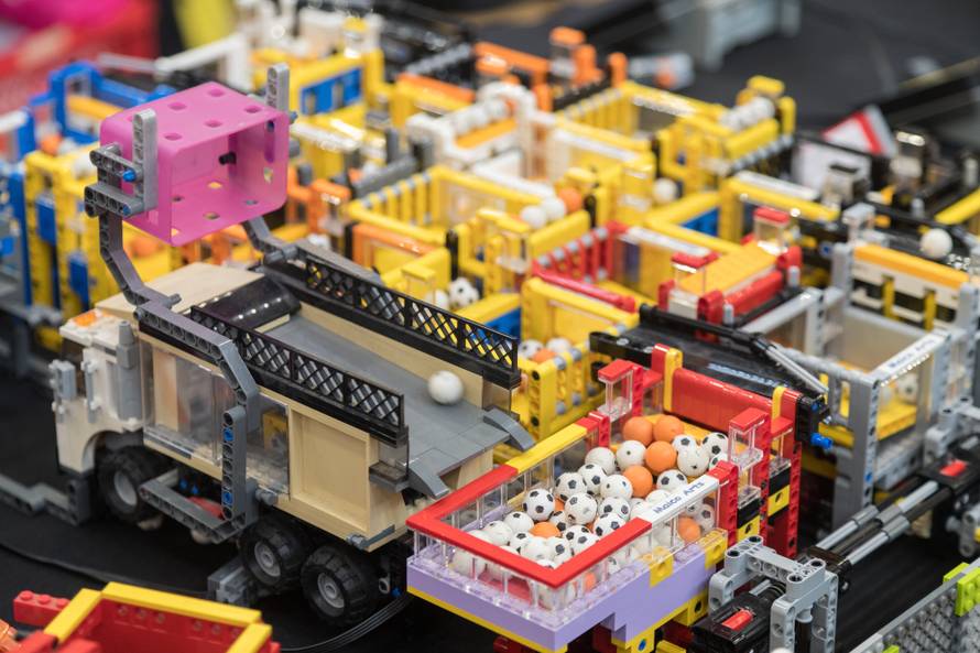 Za jednu kreaciju od 'legića' potrebno je i nekoliko mjeseci