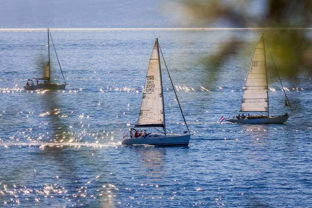 Split:  Pogled sa Sustipana na start Mrduljske Regate