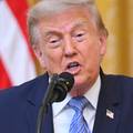 Trump gubi potporu me&dstrok;u bijelim glasa&ccaron;ima. Pa je sad ljut na ankete: 'To su la&zcaron;ne ankete!'