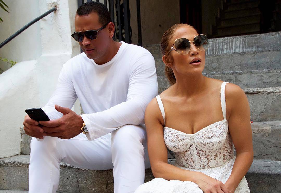 Jennifer Lopez šetala ulicom u tangama i šokirala prolaznike