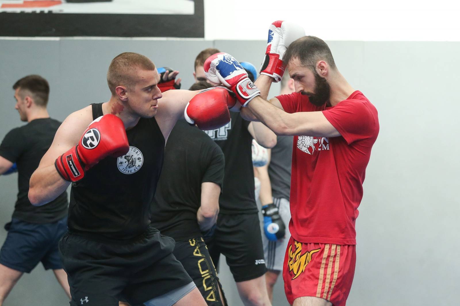 Zagreb:  MMA borac Alistair Overeem odrÅ¾ao pokazni trening i druÅ¾io se s navijaÄima