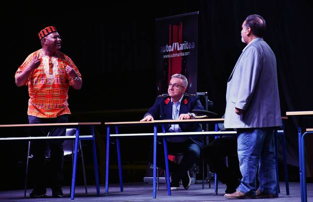 Junaci legendarne Večernje škole svoju turneju započeli u Slavonskom Brodu