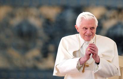 Papa Benedikt XVI. će s Plesa prvo otići kod Ive Josipovića