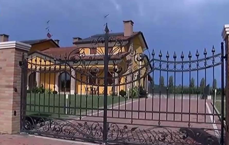 Ženu udario čekićem jer mu se nije htjela vratiti pa se objesio