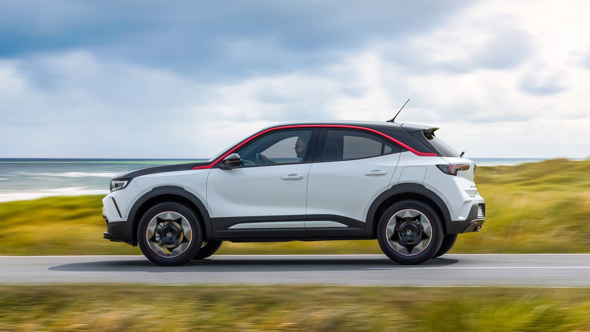 Opel predstavio novu Mokku, ide na benzin, dizel i na struju