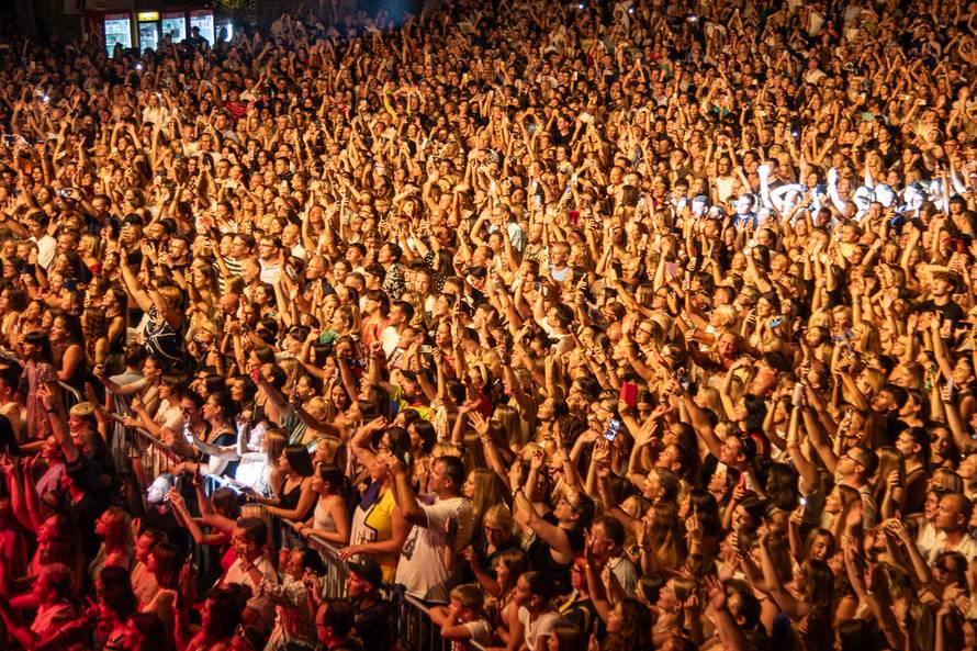 Severina u Opatiji: 'Hrvatska se ne voli dronovima na nebu, već borbom protiv korupcije'