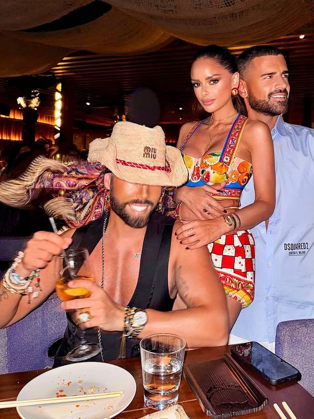 Odmor u stilu Marka Grubnića: Skupe torbice, leopard uzorci i vrela zabava na Mikonosu...