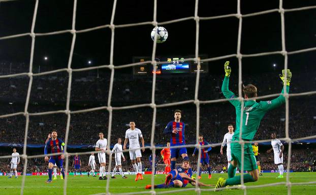 FC Barcelona v Paris Saint-Germain - UEFA Champions League - Round of 16 - Second Leg - Camp Nou
