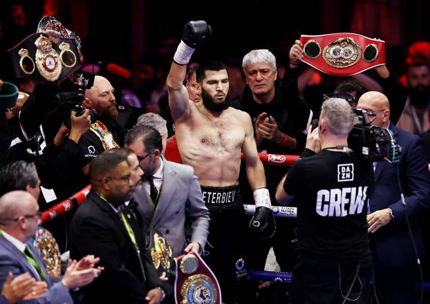 Light Heavy Championship - Artur Beterbiev v Dmitrii Bivol
