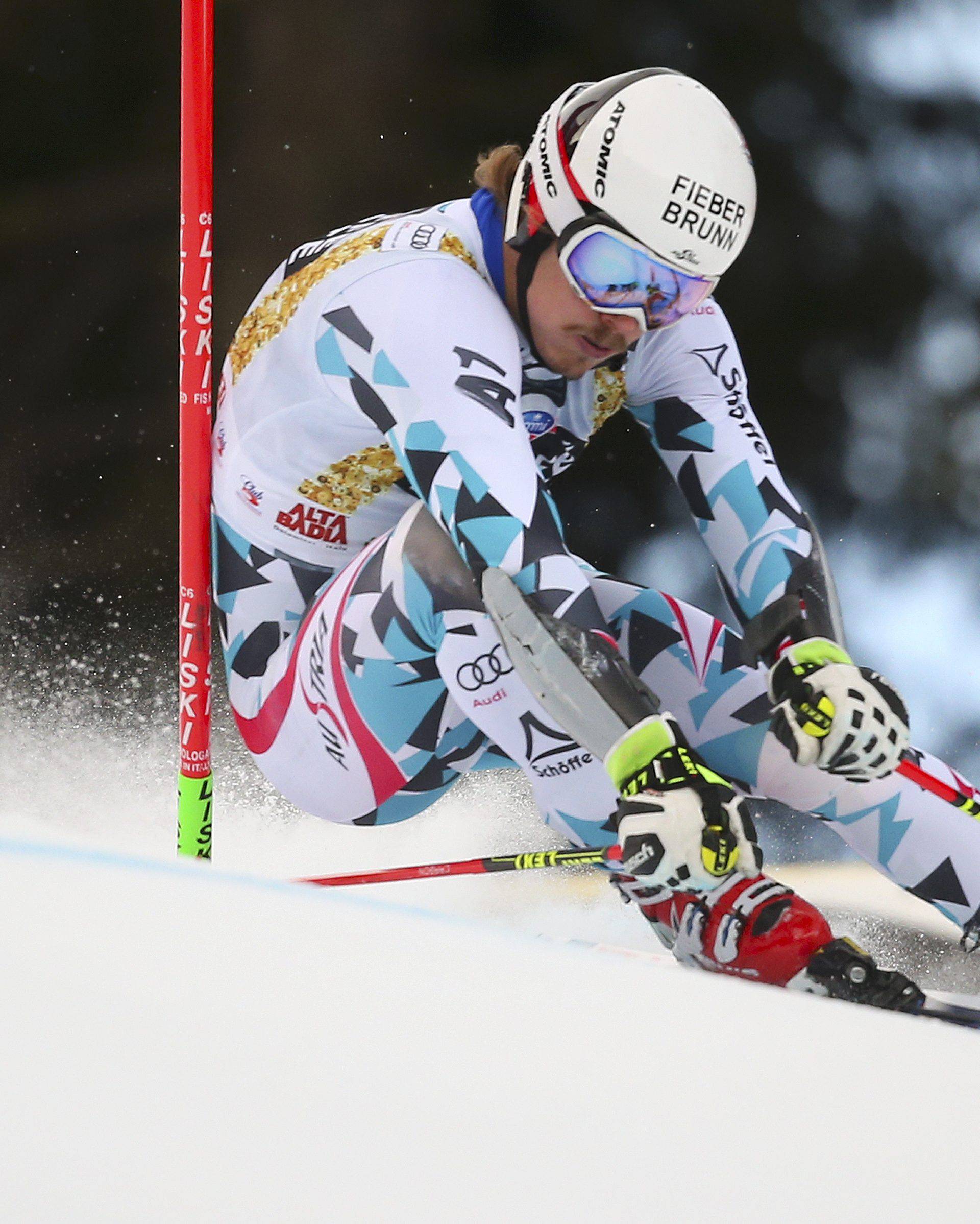 Alpine Skiing - FIS Alpine Skiing World Cup - Men's Giant Slalom 1st run