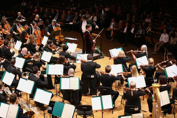 Zagreb: Nastup Zagreba?ke filharmonije u KD Vatroslava Lisinskog 