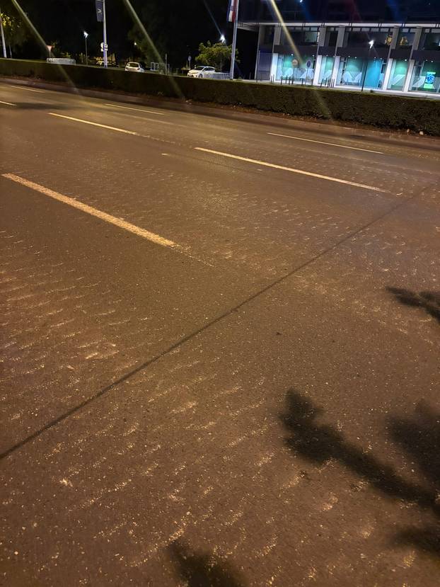 FOTO Pogledajte kako izgledaju ceste nakon prolaska tenkova: 'Morat će se sanirati oštećenja'