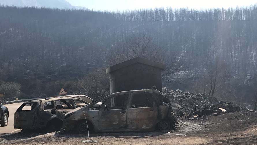 Piloti kanadera: Ovo je majka svih požara, to još nismo vidjeli
