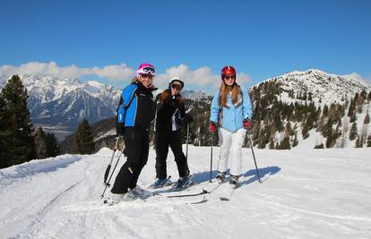 Ana i Maša vratile su se sa skijaške avanture