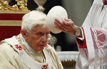 Papa potvrdio da se Isus Krist  rodio ranije nego što se mislilo
