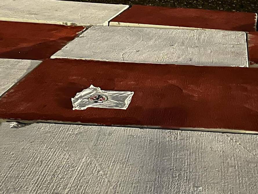 Tajna noćna akcija hrvatskih navijača u Dohi: Pogledajte što su napravili uz hotel na plaži