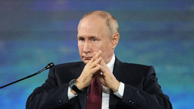 Russian President Putin attends St Petersburg International Economic Forum