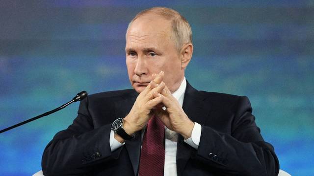 Russian President Putin attends St Petersburg International Economic Forum