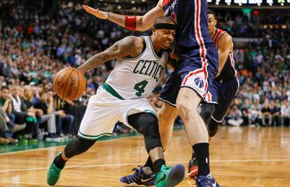 Isaiah Thomas s 53 koša odveo Boston do 2-0, Bojan na 'nuli'