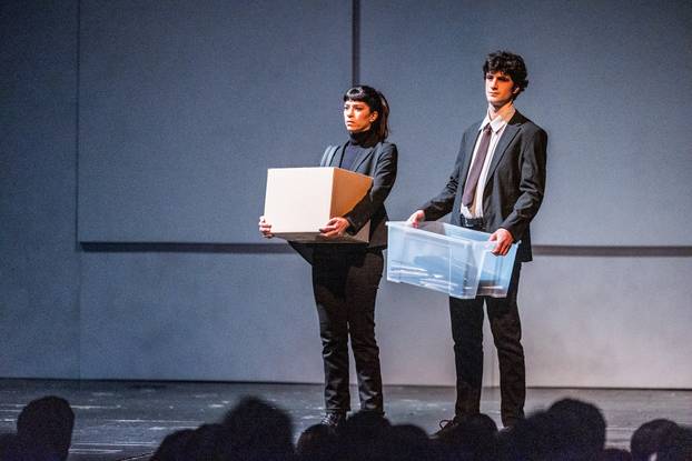 Split: U splitskom HNK premijerno izvedena drama "Požari"