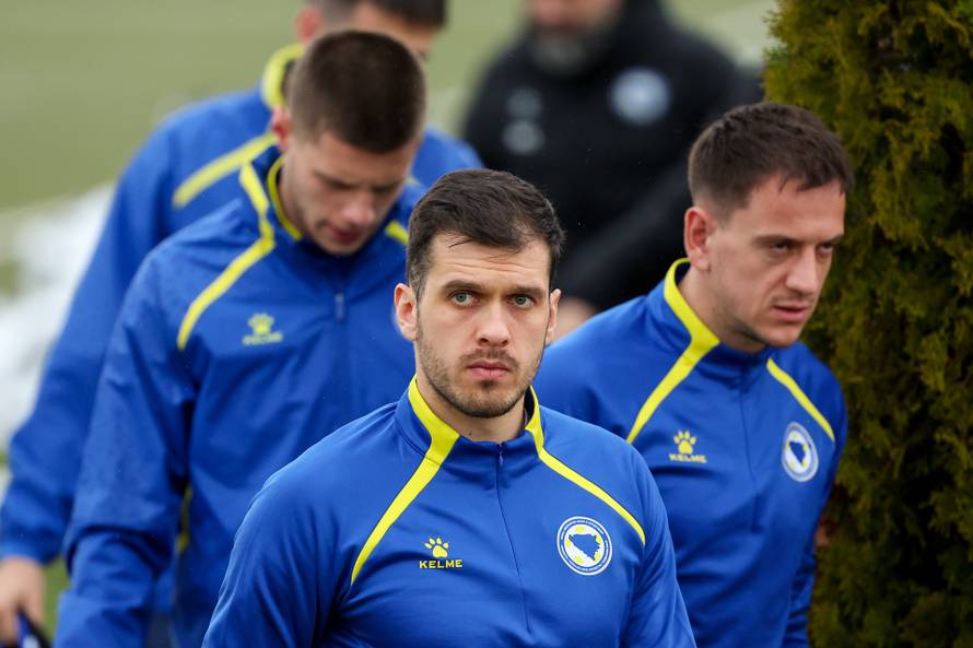 Sarajevo: Trening nogometne reprezentacija BiH uoči finalne utakmice doigravanja za Svjetsko prvenstvo