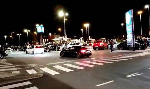 Policija upala na 'car meet' na zapadu Zagreba. Oduzeli jedan auto, otkrili i niz prekršaja